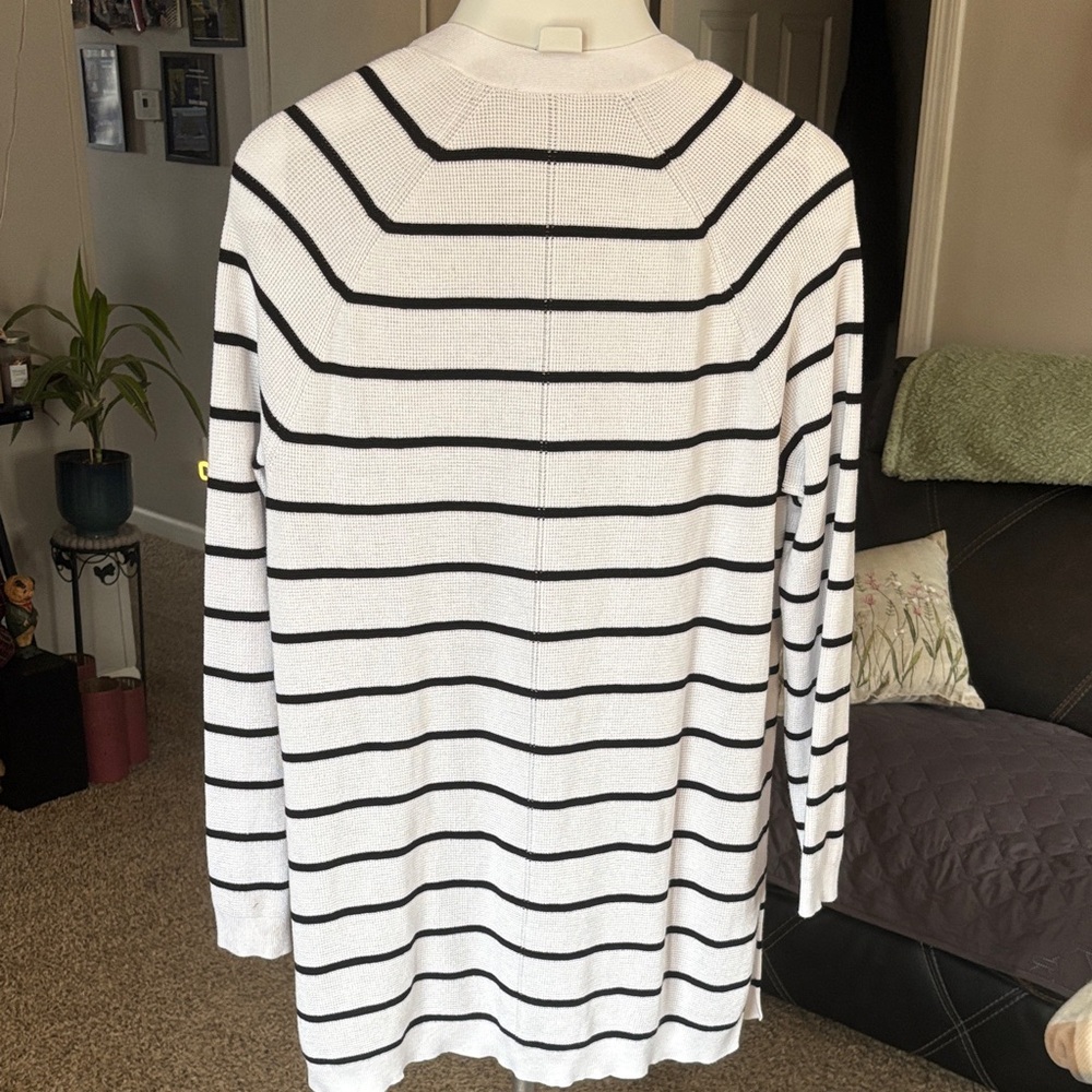 Evolution Striped White and Black Women's cardigan SZ L - Picture 4 of 6